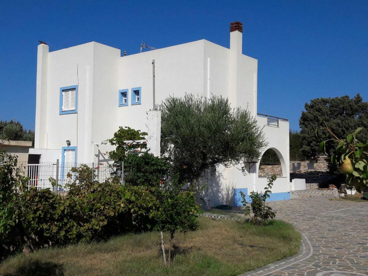 Elafonisos: Two Storey House On The Sea Front Extérieur photo