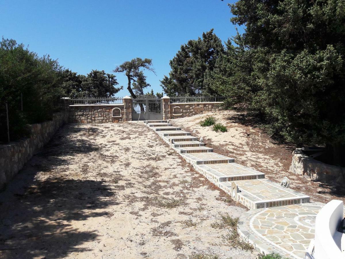 Elafonisos: Two Storey House On The Sea Front Extérieur photo